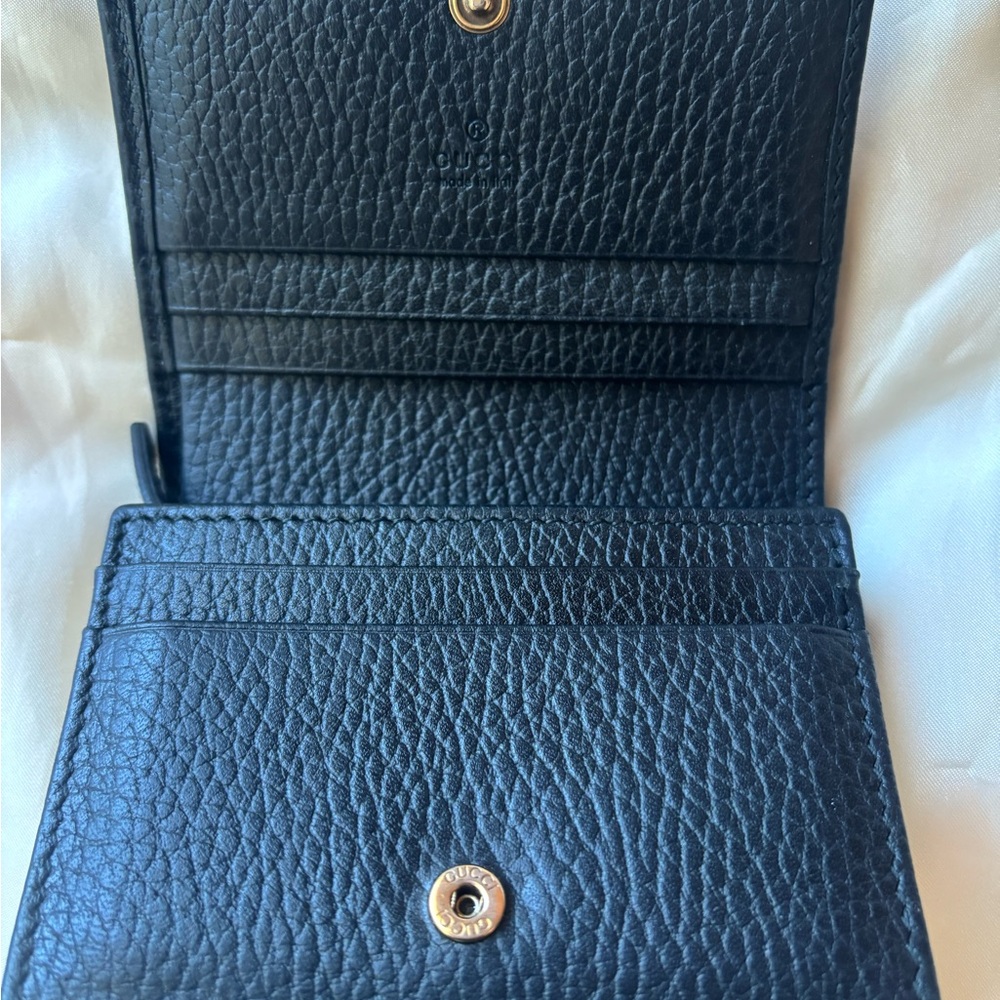 Gucci leather wallet with Gold Butterfly Accent - Picture 3 of 11